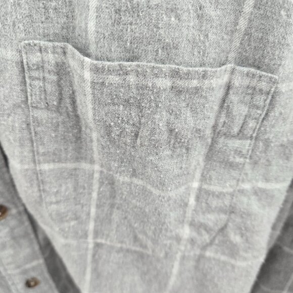 Brushed Twill Gray White J. Crew 100% Cotton Button Down Shirt Size Medium - Picture 7 of 12